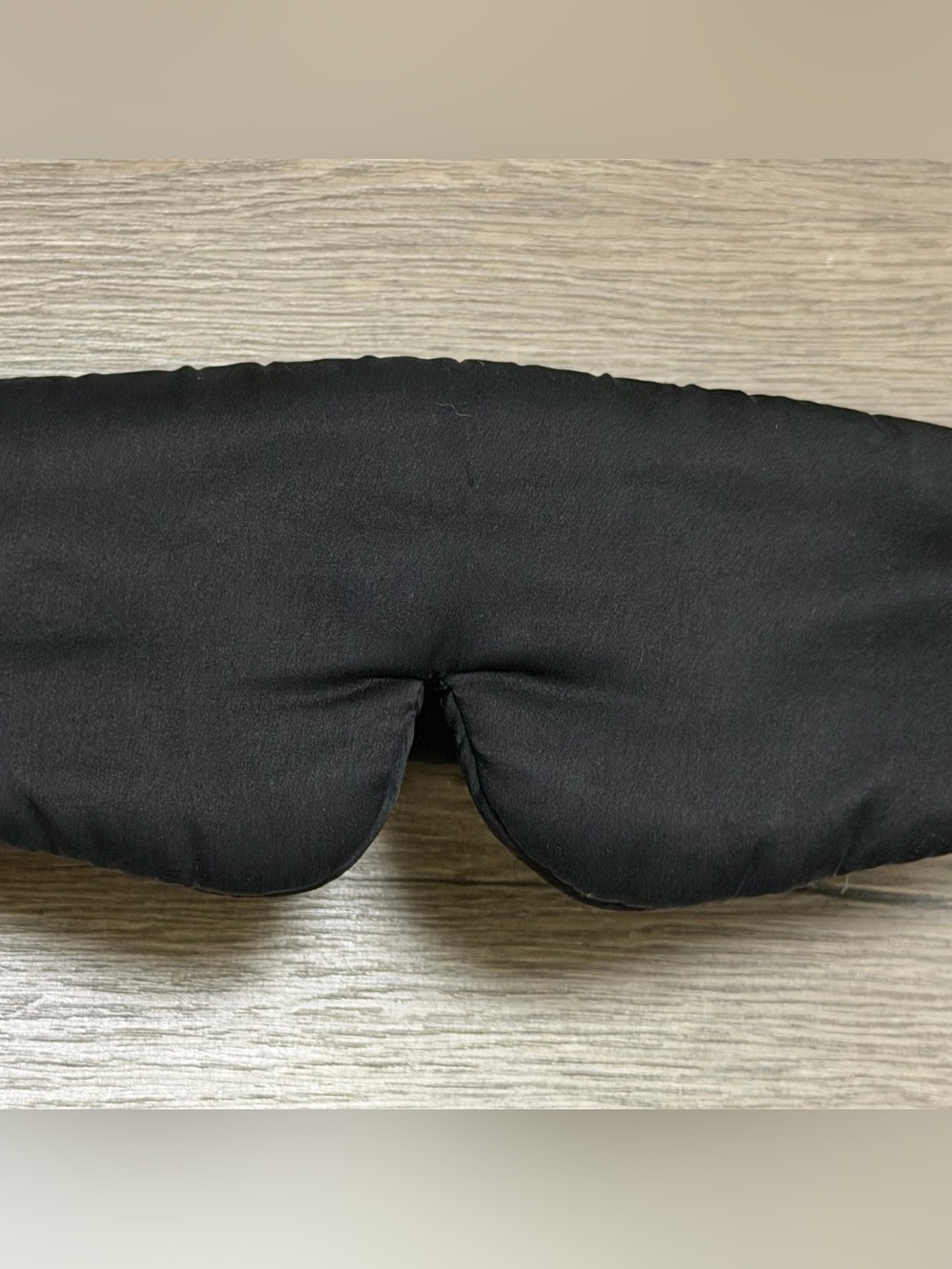 Lunya Washable Silk Eye Mask 100% Silk Black One Size - Picture 3 of 6
